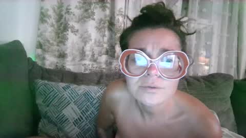 kinkycpl6969 online show from June 21, 4:24 am