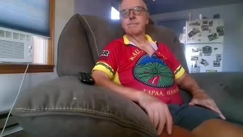 tacrunner66_ online show from August 8, 9:26 pm