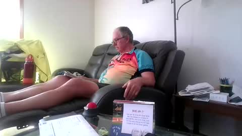 tacrunner66_ online show from August 9, 11:28 pm