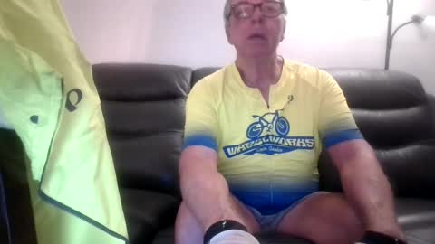 tacrunner66_ online show from August 10, 1:34 pm