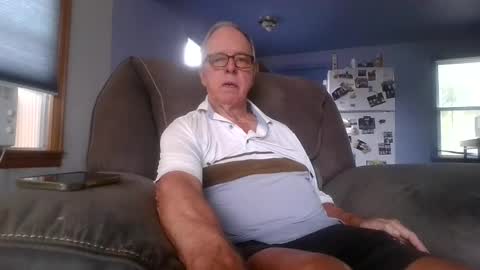 tacrunner66_ online show from August 13, 3:26 pm