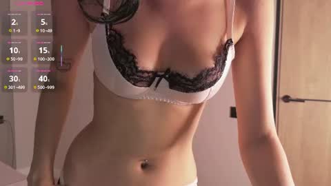 Mia  online show from August 15, 1:37 pm