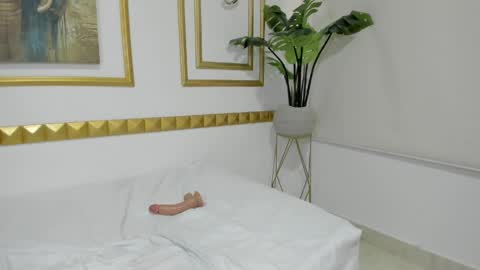 T A L I A online show from June 1, 6:00 pm