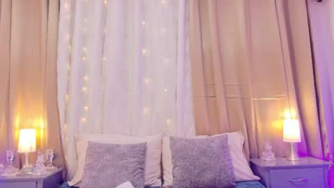 tali  online show from July 24, 7:39 pm