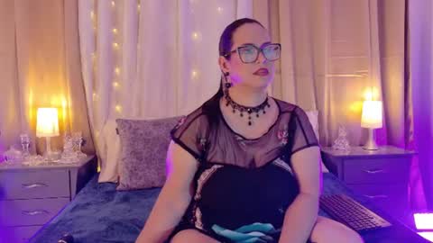 tali  online show from July 30, 10:16 pm