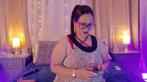 tali  online show from August 3, 9:22 pm
