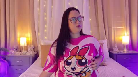 tali  online show from August 8, 4:29 pm