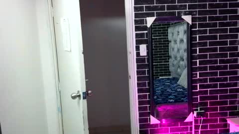 Talia Sky online show from August 1, 5:46 am