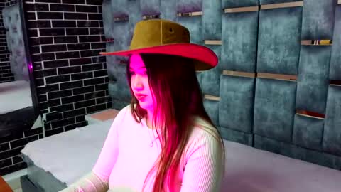 Talia Sky online show from August 14, 8:18 am