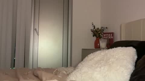 Talia online show from April 1, 8:17 pm