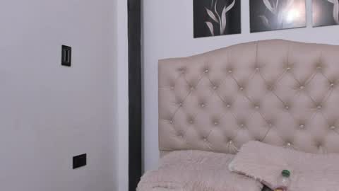 Hi im sara online show from July 29, 1:18 pm