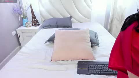 tamara_ssummer online show from August 7, 1:33 pm