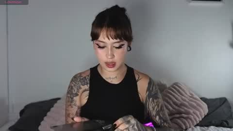 Cami 3 online show from August 17, 4:01 pm