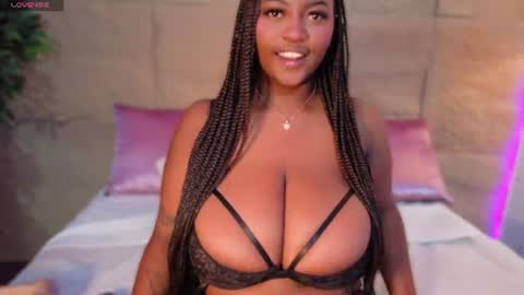 tamaramyller online show from August 10, 10:27 am