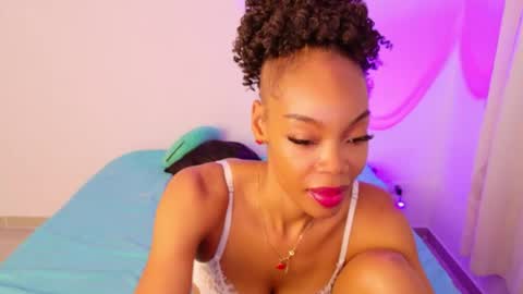 tamylynn online show from August 14, 11:30 pm