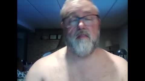 tank106 online show from April 8, 1:26 am
