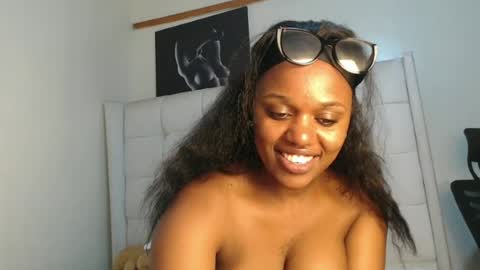 tania online show from August 6, 1:04 am