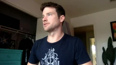 Dr. Love online show from August 13, 2:20 pm