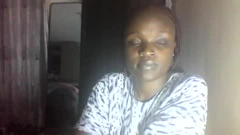 Tanyezz online show from May 20, 7:04 pm