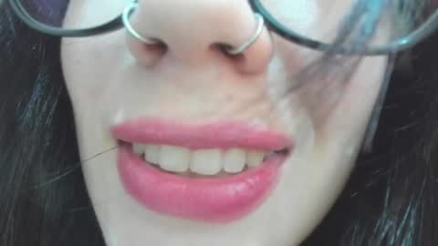 Tara online show from August 24, 9:44 pm