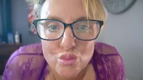 veronicabrian online show from February 25, 6:50 pm