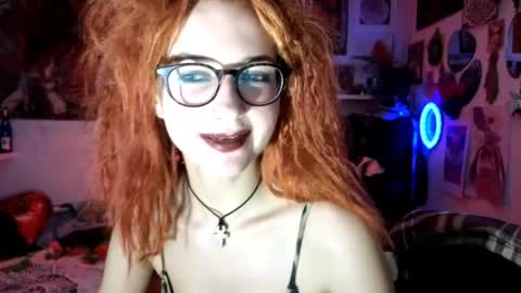 tatianaromanova online show from May 24, 8:33 pm