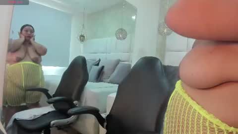 tatikanyx online show from August 4, 6:05 pm
