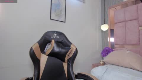 tatikanyx online show from August 15, 5:22 am