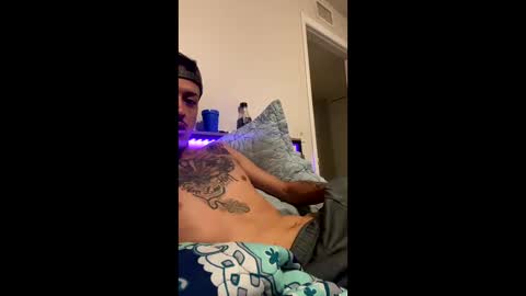 Tatt3dboy413 online show from June 2, 2:58 am