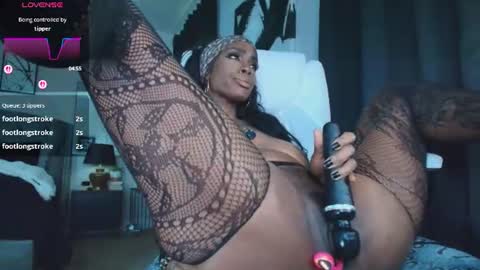 Tatted Queen online show from July 23, 10:45 pm