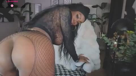Tatted Queen online show from August 8, 6:41 pm