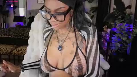 Tatted Queen online show from August 11, 9:39 pm