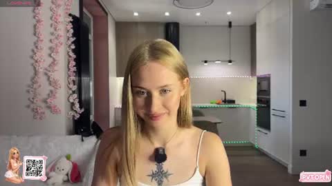 Lumi online show from August 12, 1:19 am