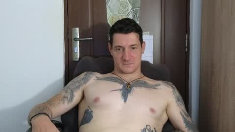 Hunk online show from August 8, 9:09 am
