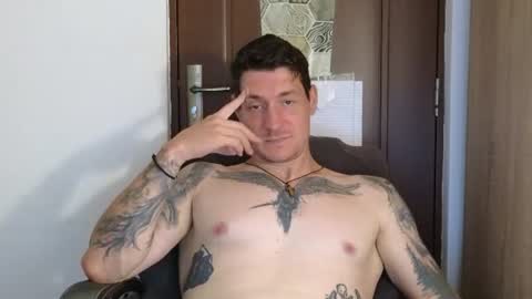 Hunk online show from August 9, 1:01 pm