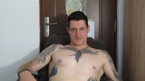 Hunk online show from August 10, 7:10 am