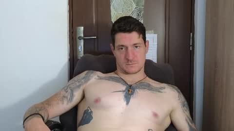 Hunk online show from August 10, 2:51 pm