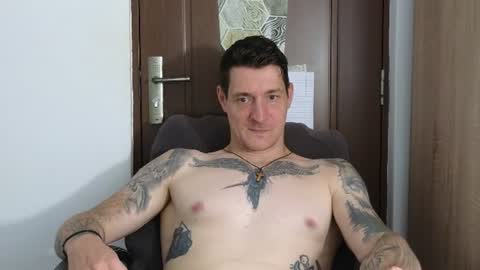 Hunk online show from August 11, 3:47 pm