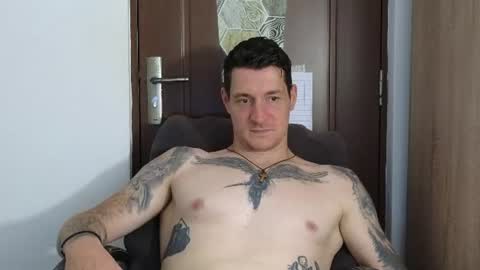 Hunk online show from August 12, 9:44 am