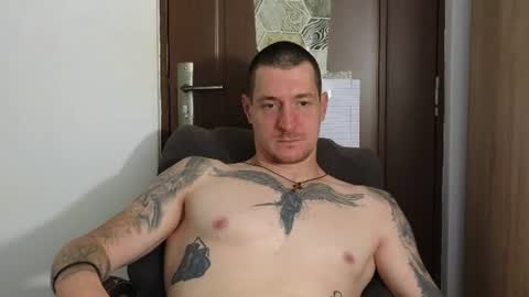 Hunk online show from August 13, 4:43 pm