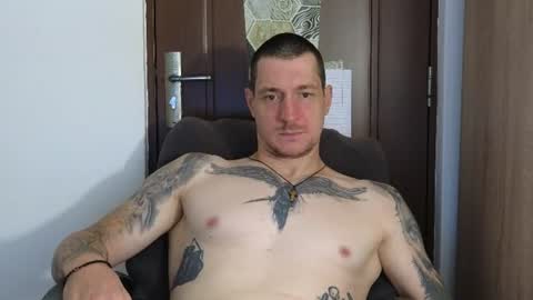 Hunk online show from August 15, 9:24 am