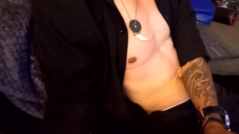 tattooman777 online show from March 9, 3:46 am