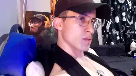 tattooman777 online show from April 26, 3:13 am