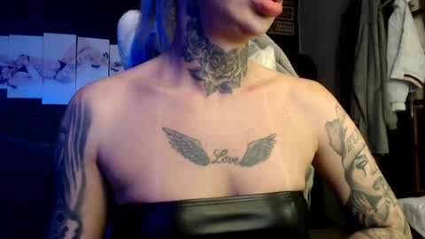 tatuada_safada online show from July 26, 5:01 am