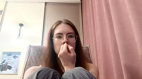Veronica online show from August 11, 2:13 am