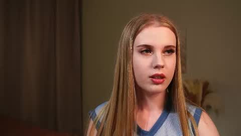 Taya online show from August 6, 6:29 pm