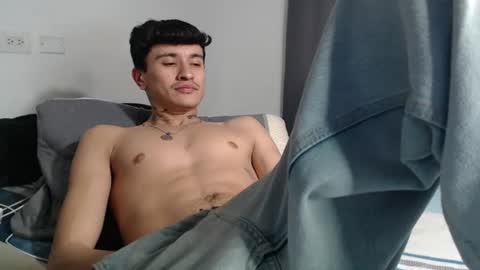 independent model online show from June 27, 7:44 am