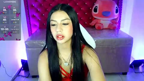 Lauren online show from August 6, 4:17 pm