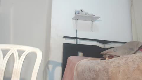 taylor hot online show from August 4, 3:03 am