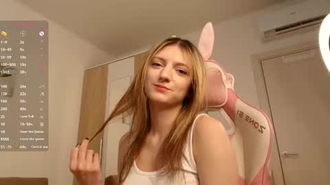 Katie online show from August 3, 1:18 pm